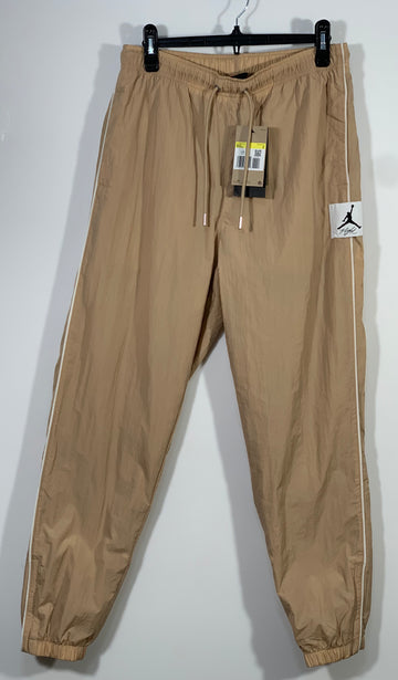 Pantaloni Jordan Essentials Warm-Up Desert marimea S/P fit M , M fit L