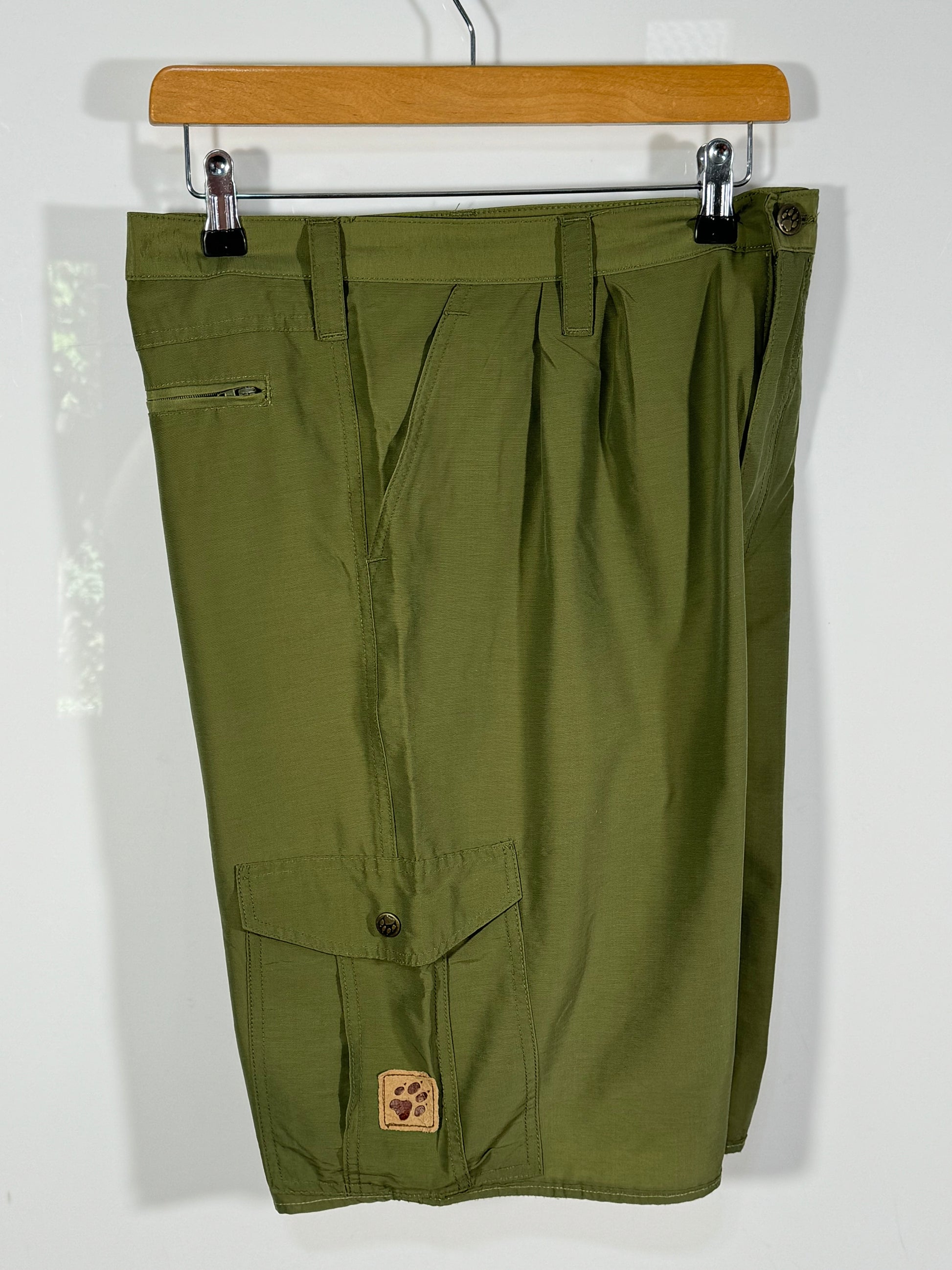 Pantaloni scurti Jack Wolfskin marimea 52 de barbat