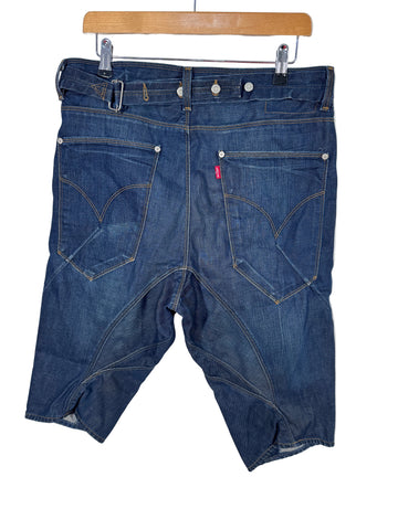 Blugi Levi’s Engineered trei sfert marimea M barbat