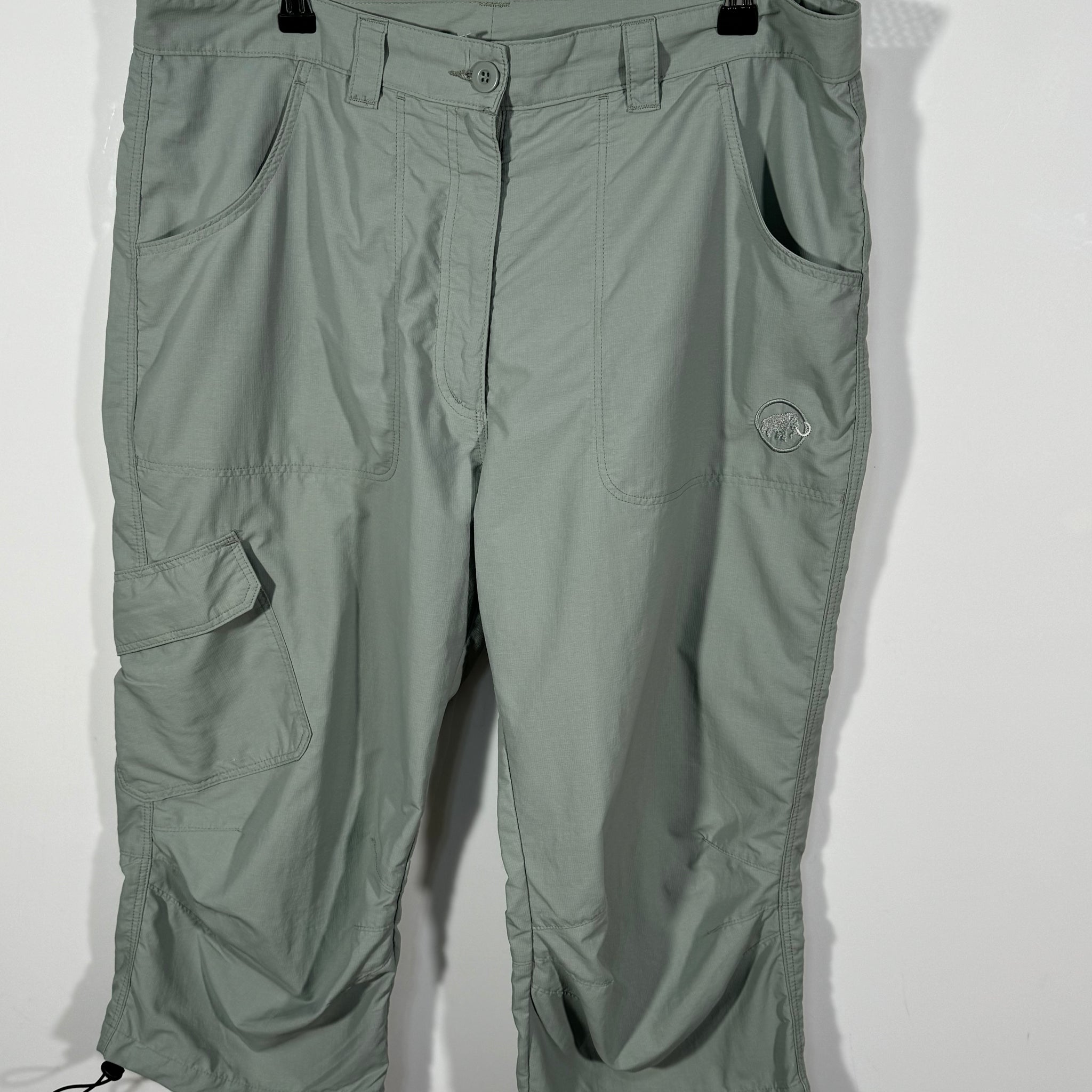 Pantaloni scurti trei sfert Mammut marimea 44 XL de barbat