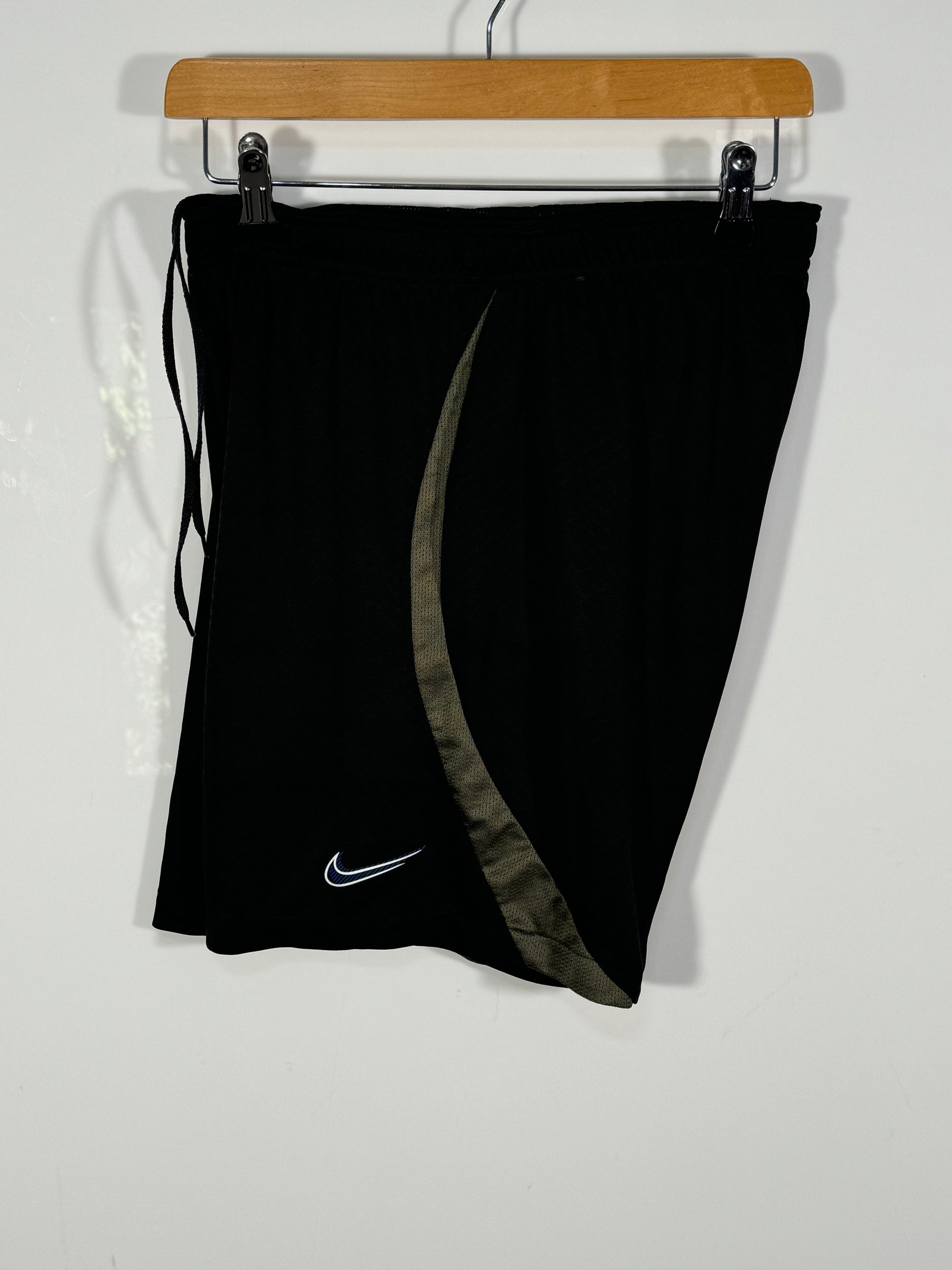 Pantaloni scurti Nike Dri-Fit marimea M de barbat