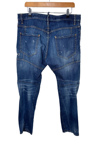 Blugi Dsquared2 marimea 52 barbat