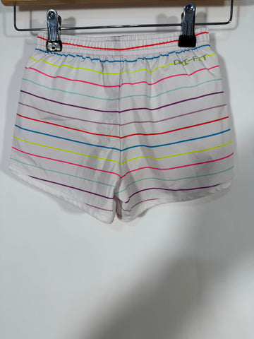 Pantaloni scurti Nike marimea 104-110 4-5 ani copii