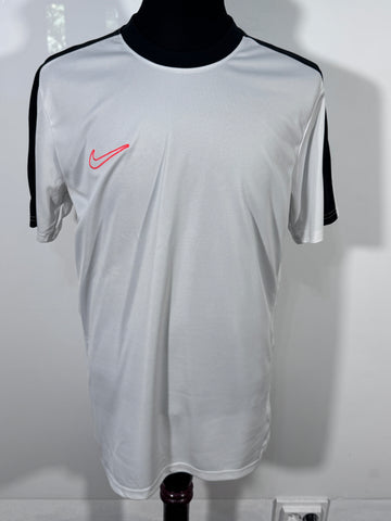 Tricou Nike Dri-Fit marimea L barbat