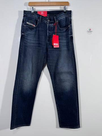 Blugi Diesel marimea W31 barbat