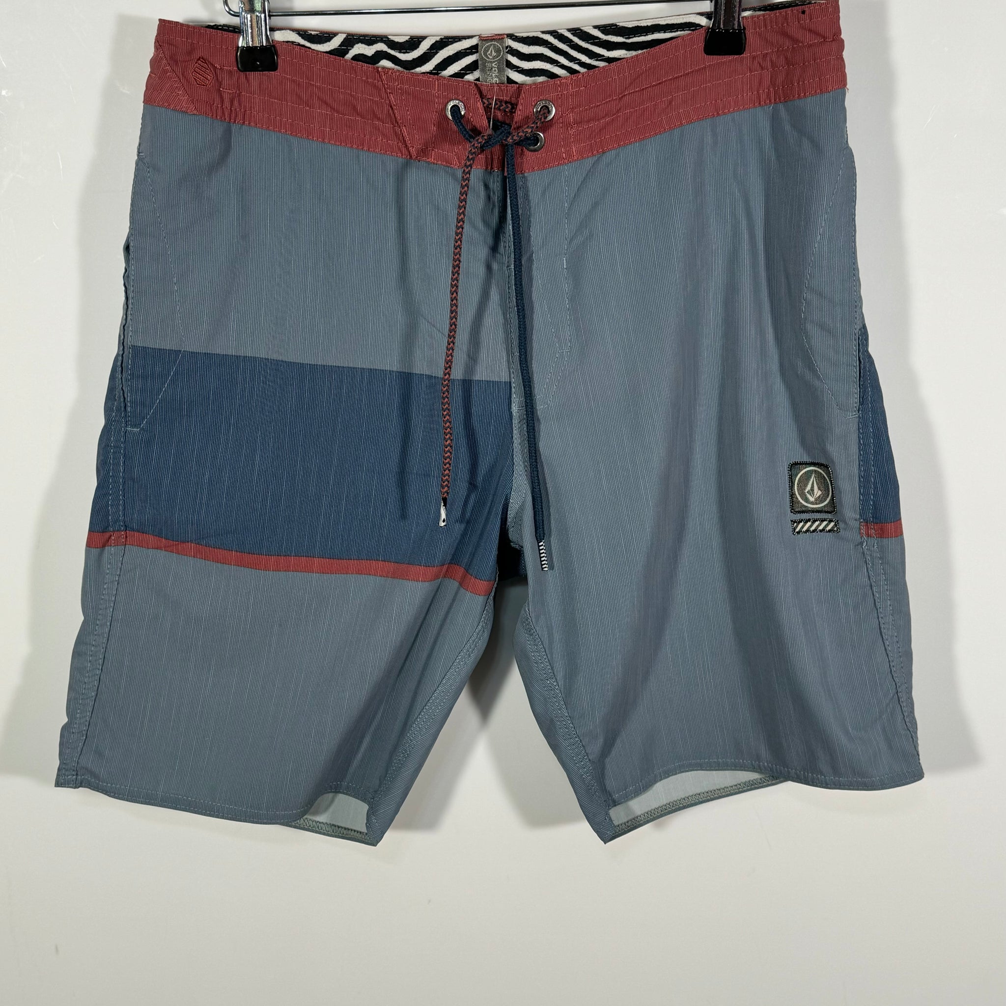 pantaloni scurti de baie Volcom marimea W30 de barbat