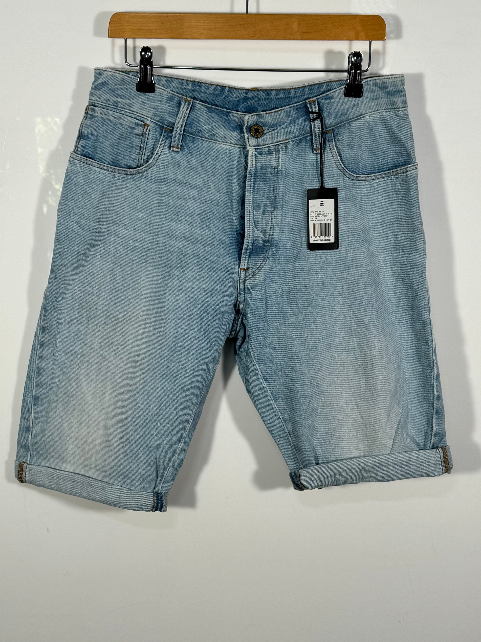 Pantaloni scurti de blugi G-star Raw marimea W32 de barbat