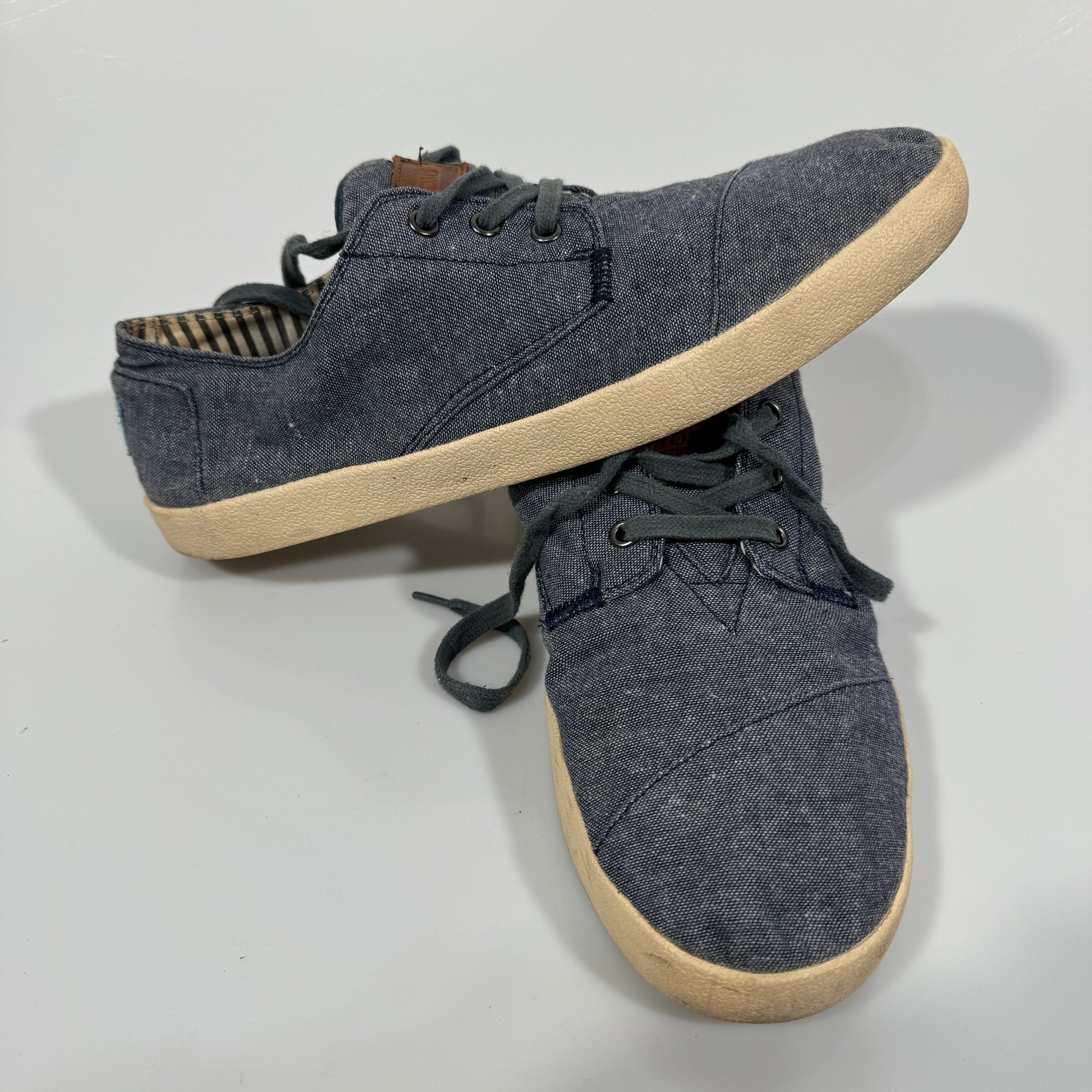 Tenisi Toms marimea 45 barbat