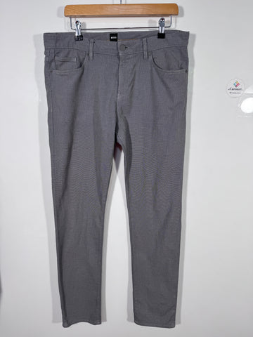 Pantaloni Hugo Boss marimea W33/L34 barbat