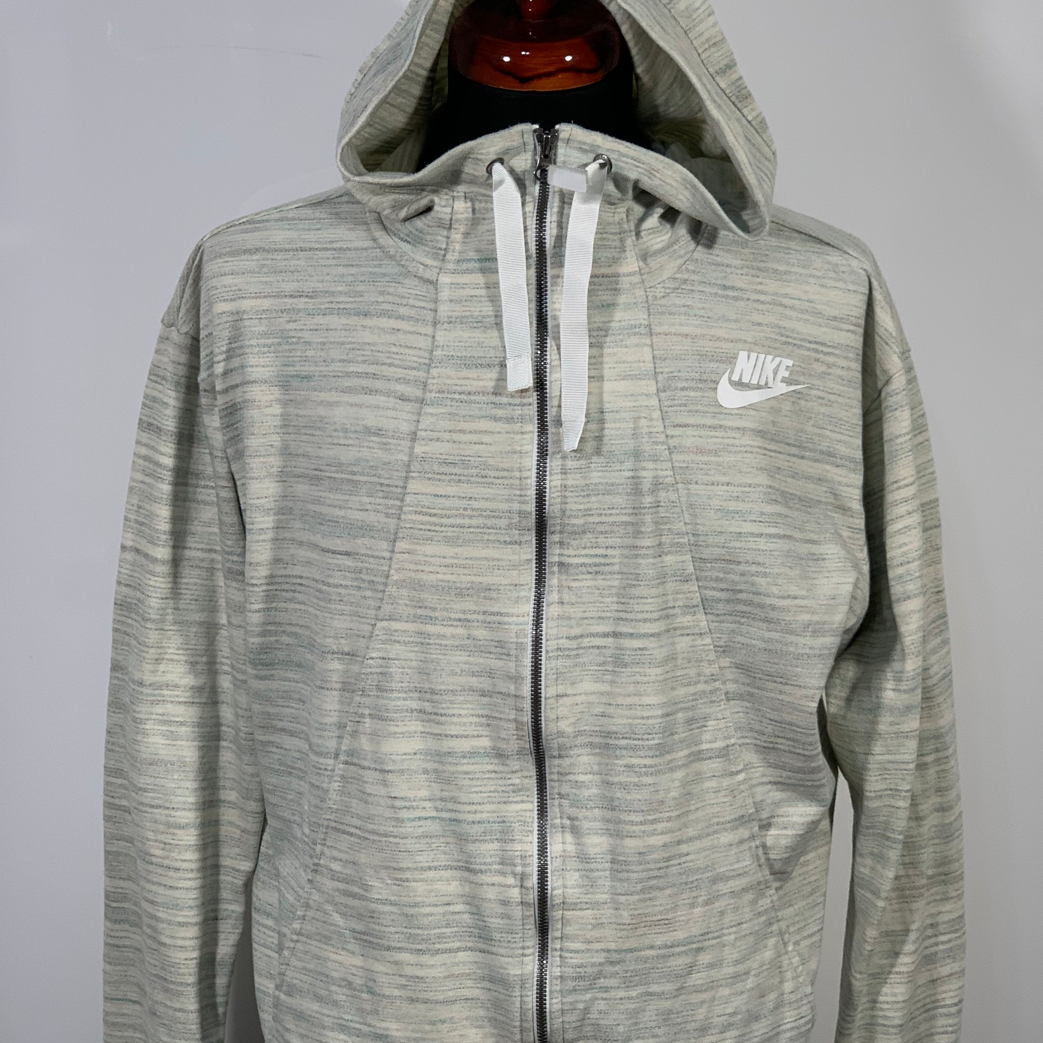 Hanorac Nike marimea L dama