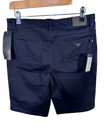 Pantaloni scurti Emporio Armani marimea 16 ani sau S barbat
