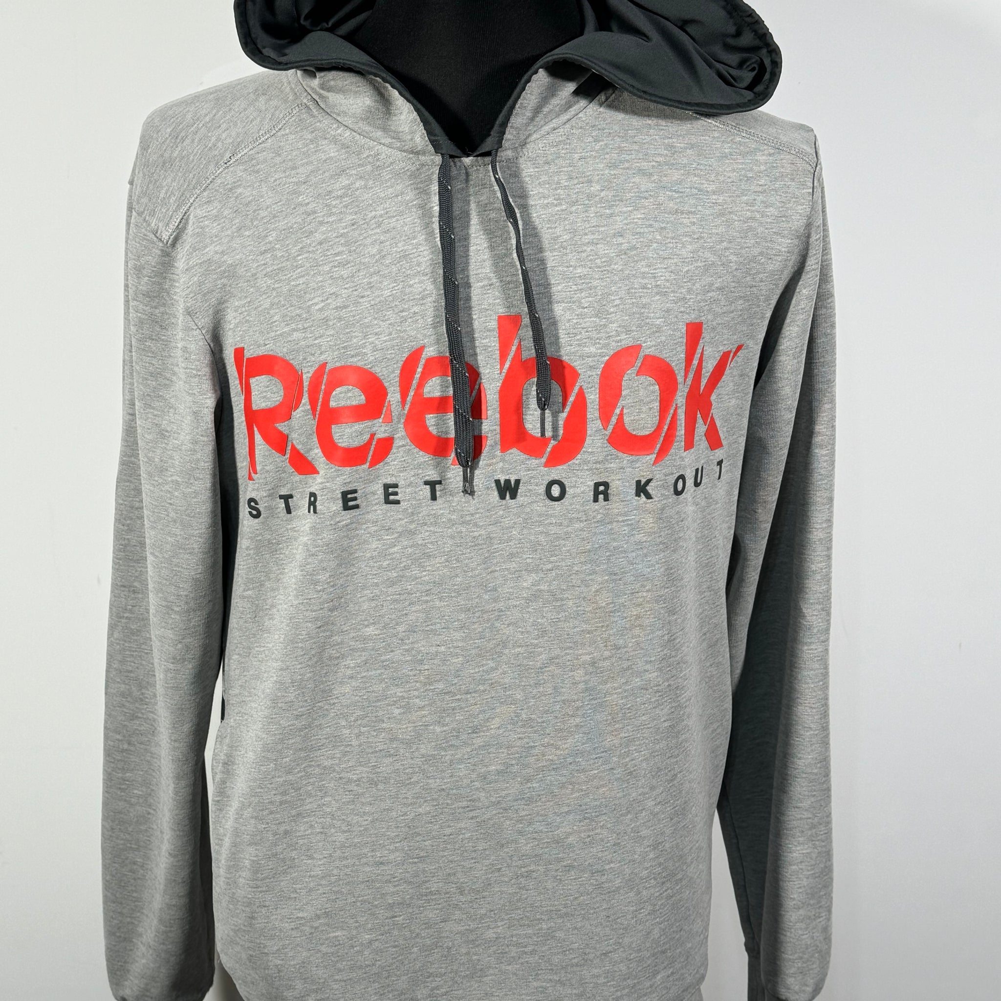 Hanorac/bluza reebok marimea S de barbat 