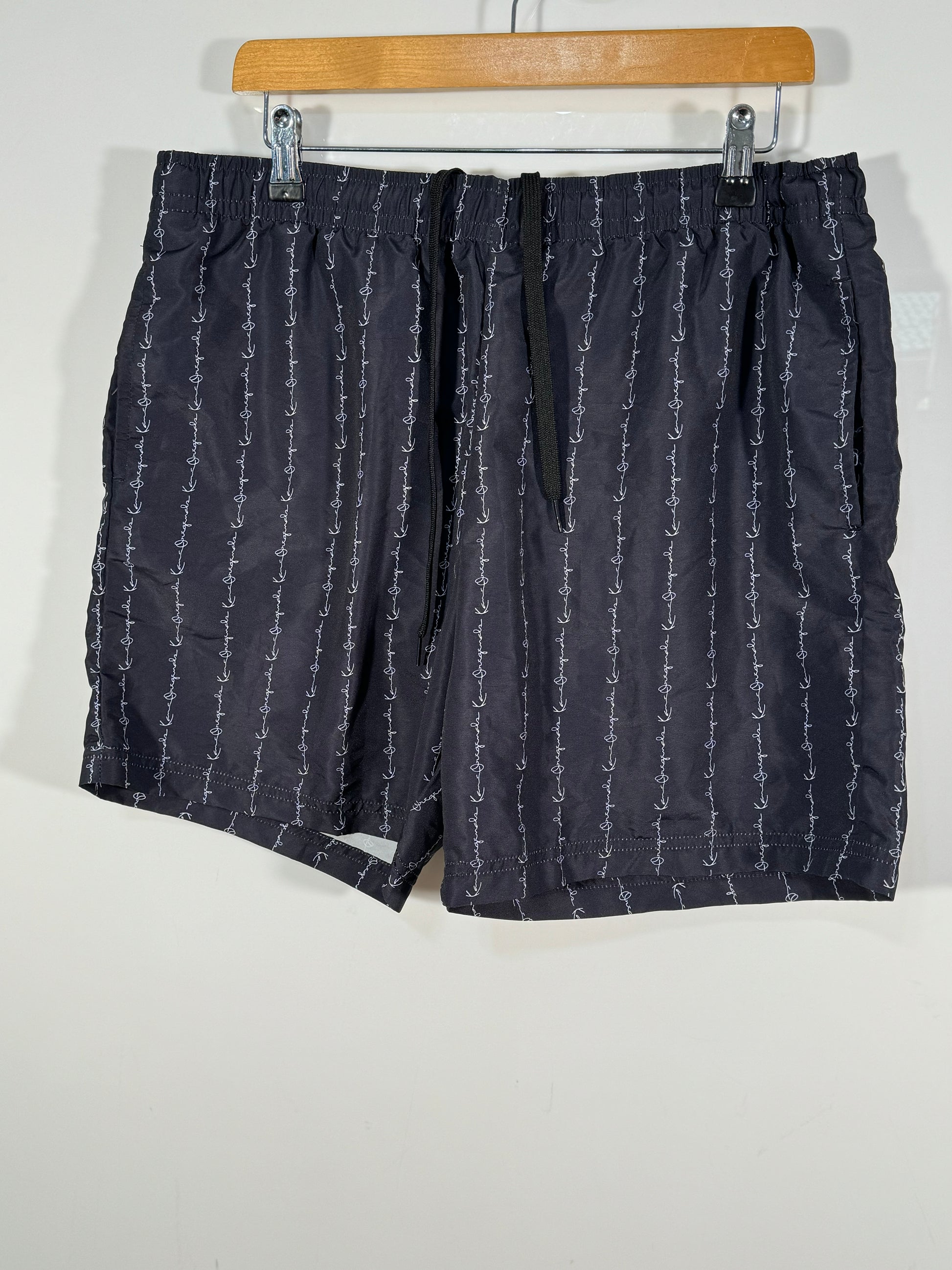 Pantaloni scurti / short de baie Karl Kani marimea XL de barbat