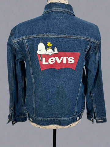 Geaca Levi’s & Peanuts Snoopy din denim marimea S/P dama