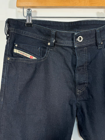 Blugi Diesel Buster indigo marimea W34 L32 barbat