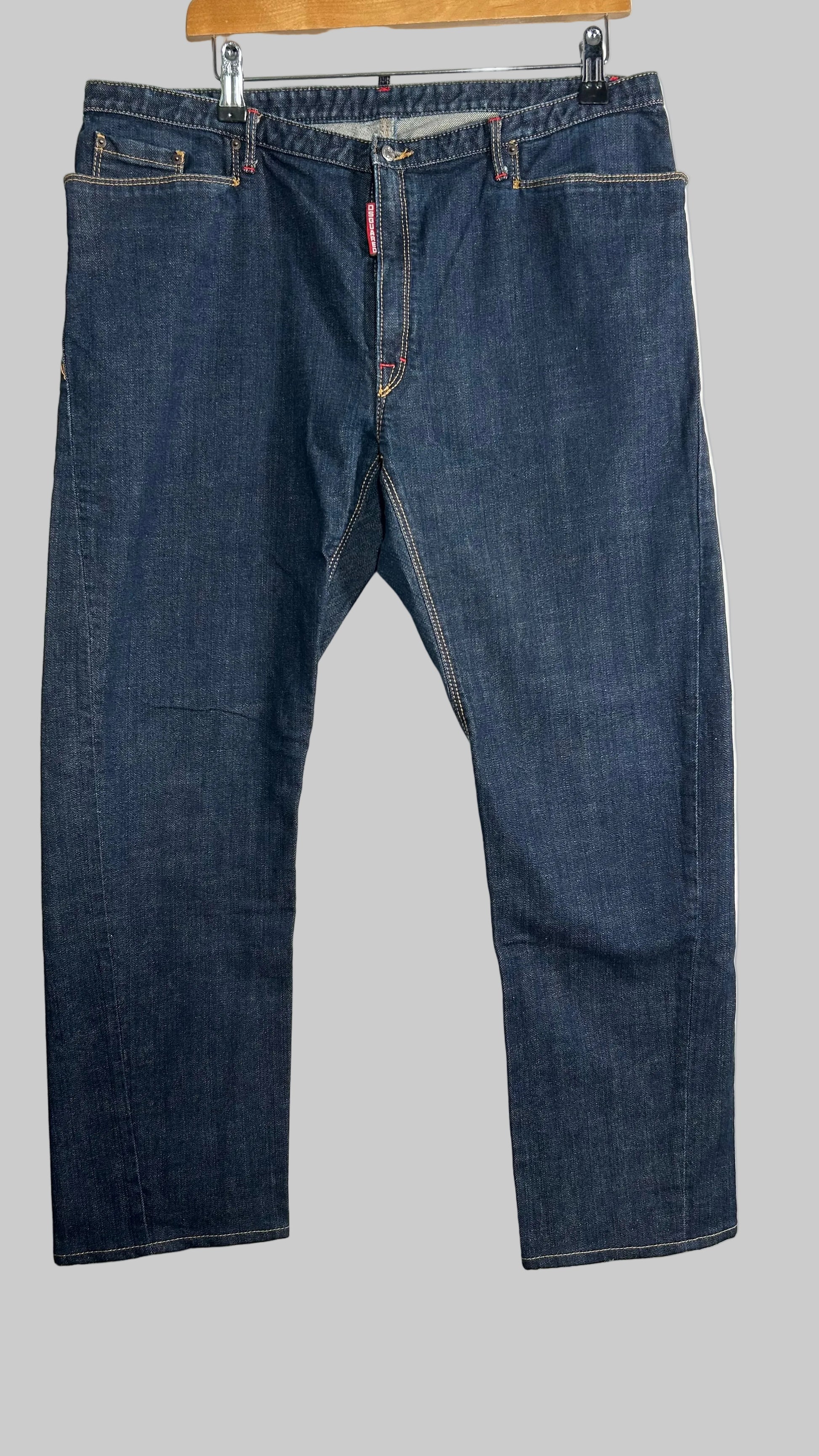 Blugi Dsquared2 marimea 50 barbat