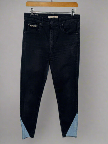 Blugi Levi’s W30 L32 dama