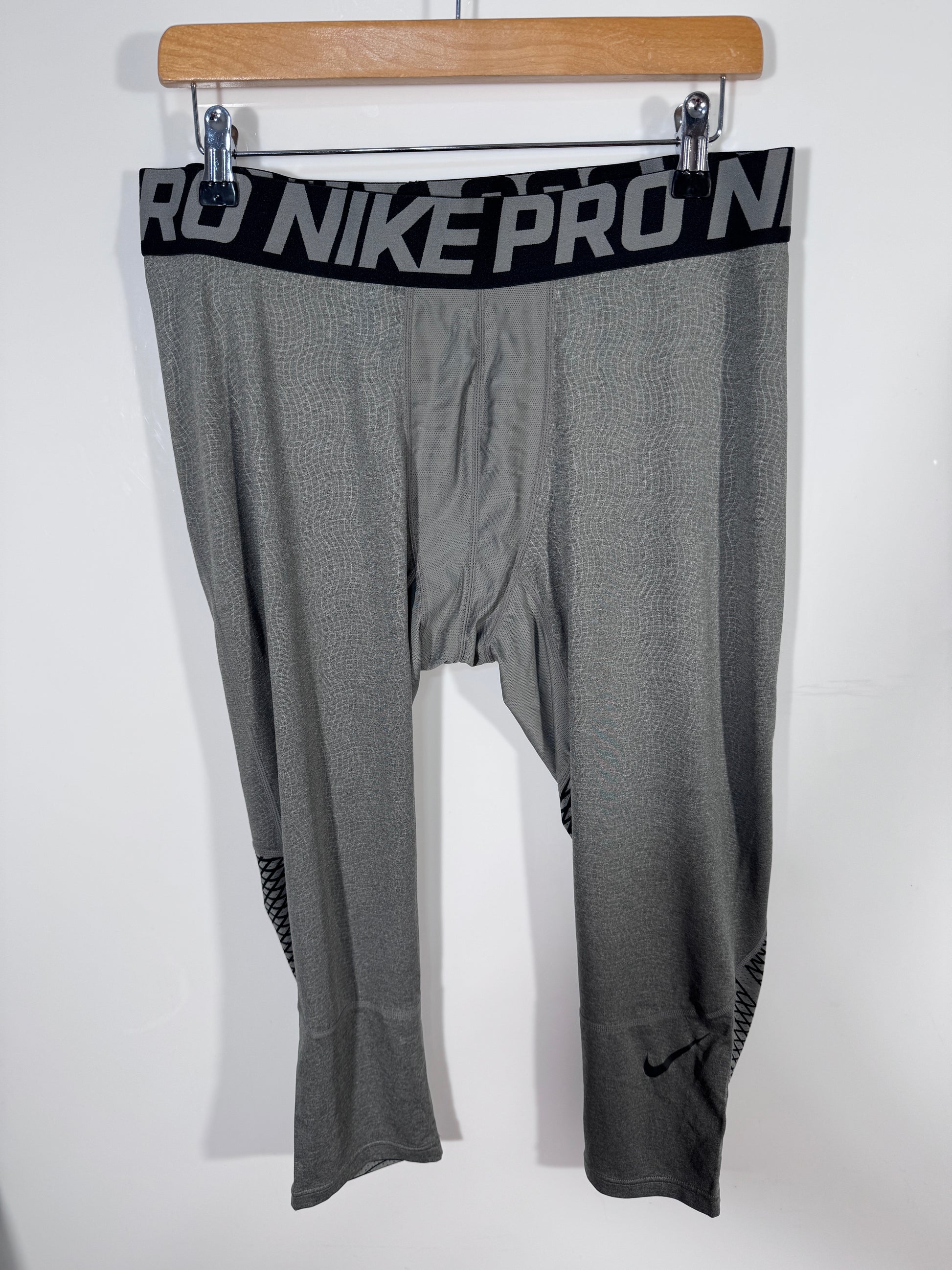 Colanti sport Nike Pro trei sfert marimea 2XL barbat