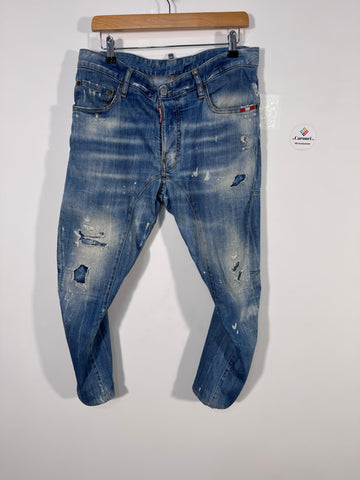 Blugi Dsquared2 marimea 48 barbat