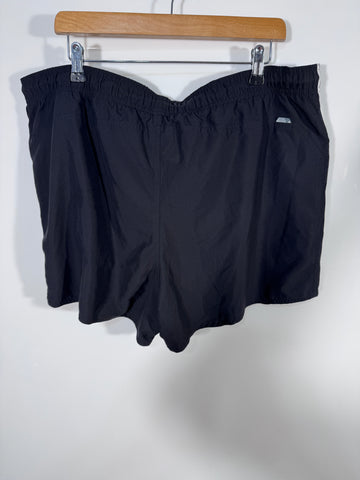 Pantaloni scurti Adidas marimea 2XL barbat