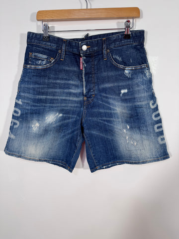 Pantaloni scurți/ bermude Dsquared2 marimea 46 barbat