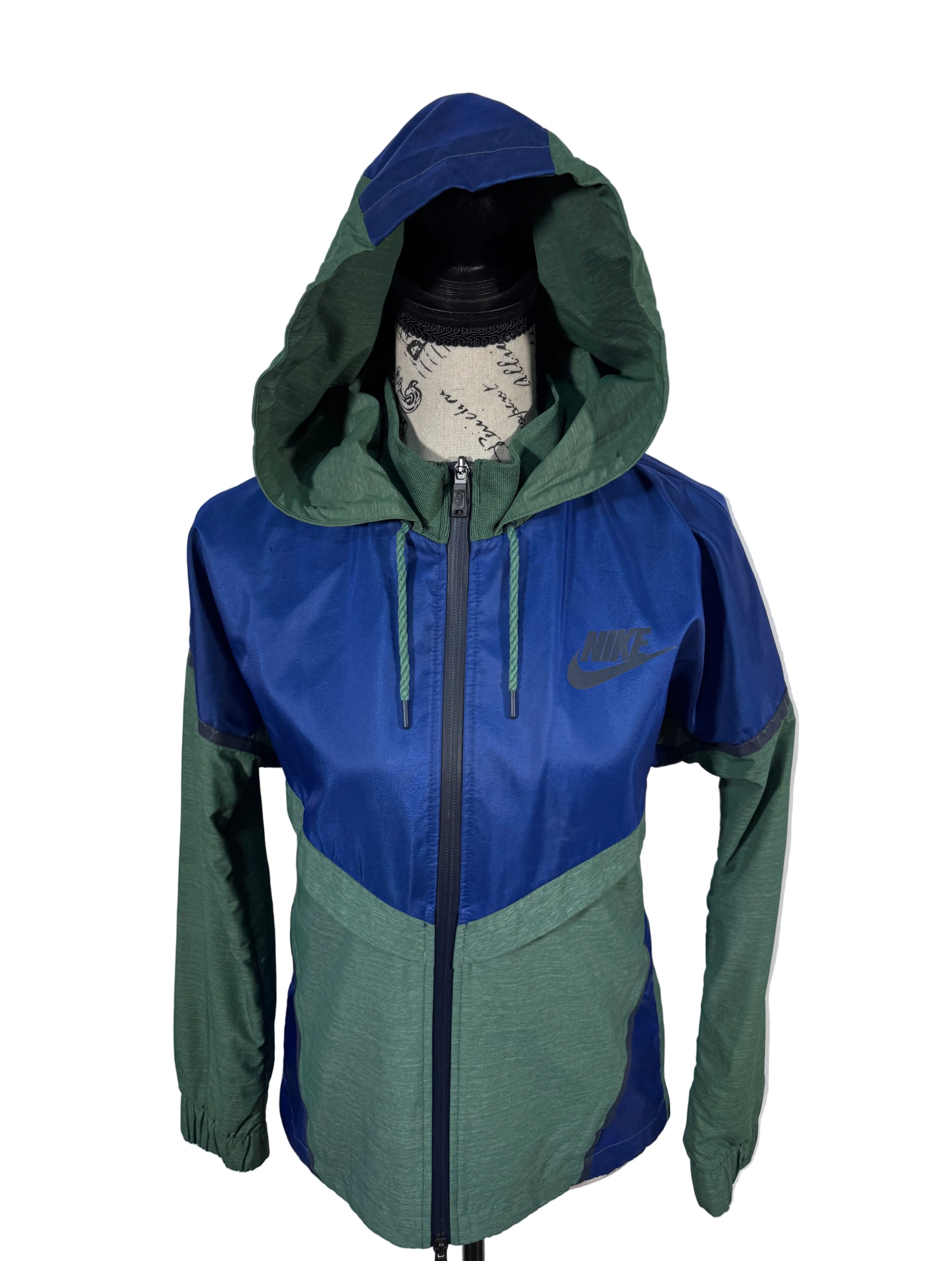 Geacă Nike marimea XS dama