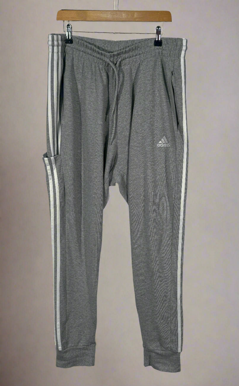 Pantalon de trening Adidas marimea XL fit 2XL barbat