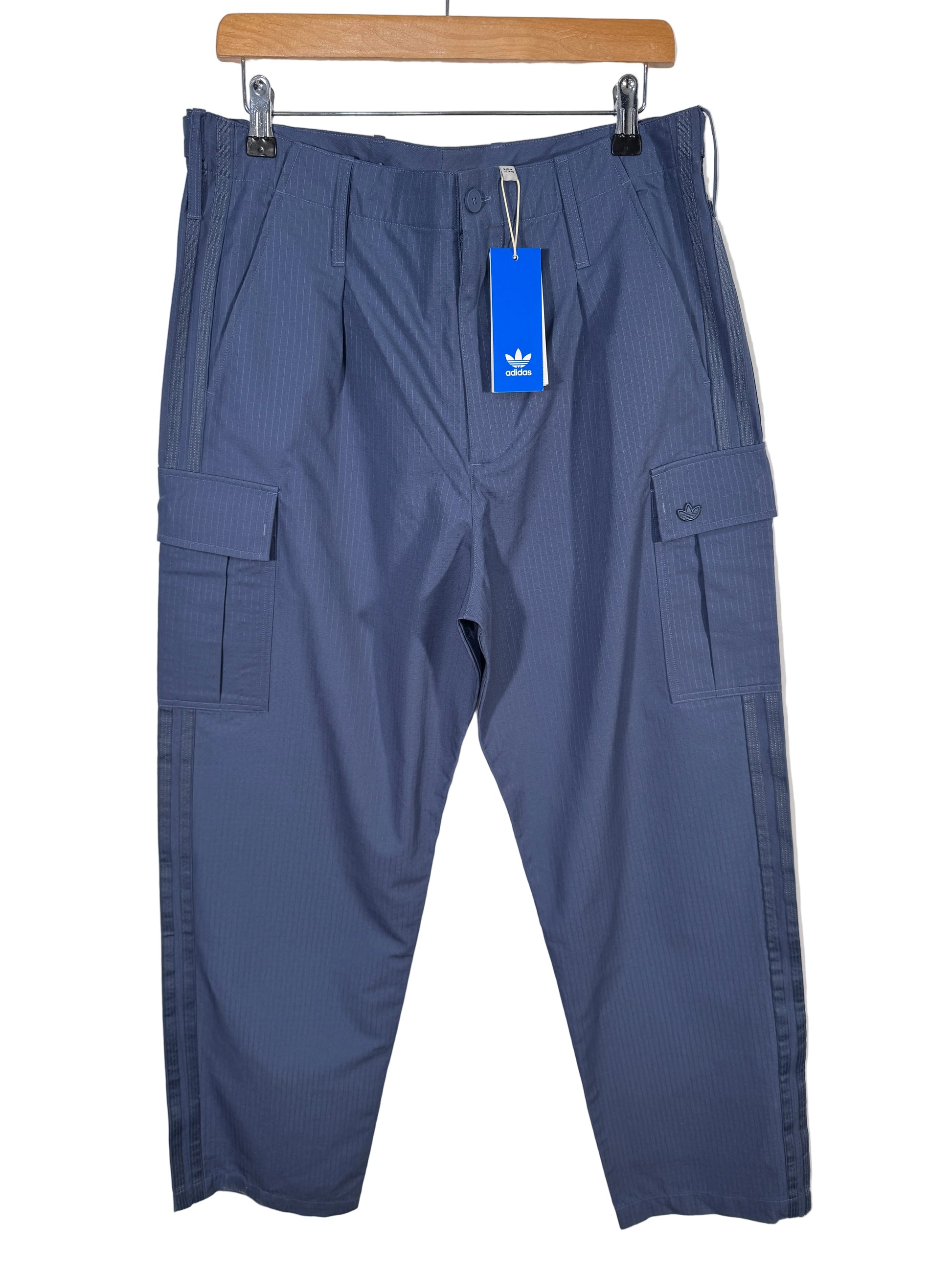 Pantaloni Cargo Adidas Originals marimea 34 XL barbat