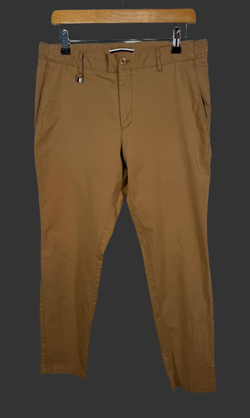 Pantaloni Hugo Boss Chino marimea 32 M barbat
