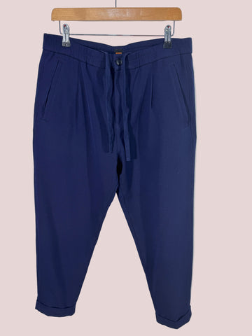 Pantaloni Hugo Boss marimea 48 M barbat