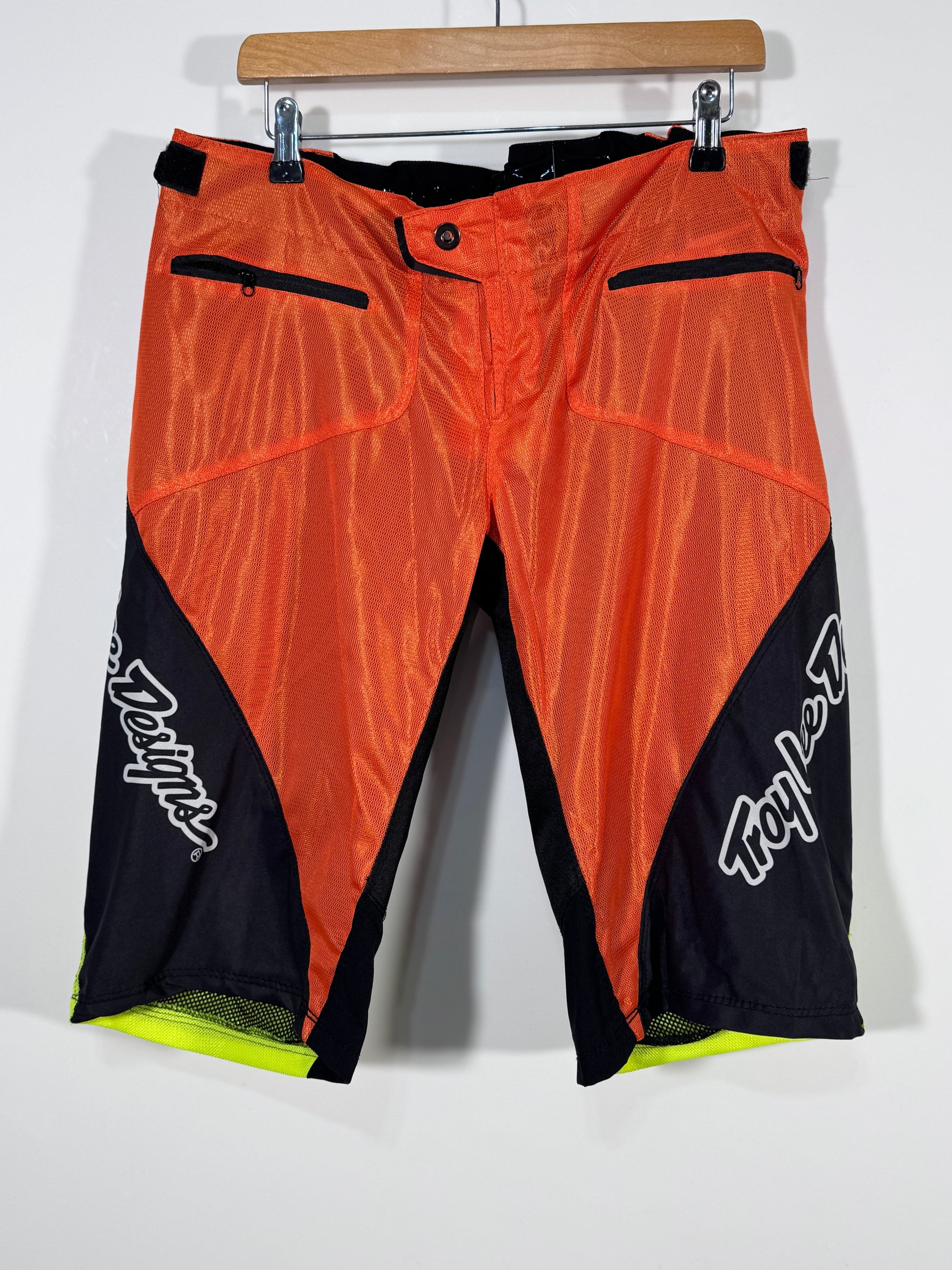 Pantaloni MTB trail / Enduro Troy Lee Design marimea 36 barbat