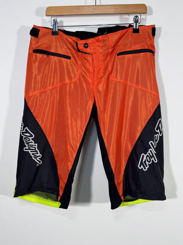 Pantaloni MTB trail / Enduro Troy Lee Design marimea 36 barbat