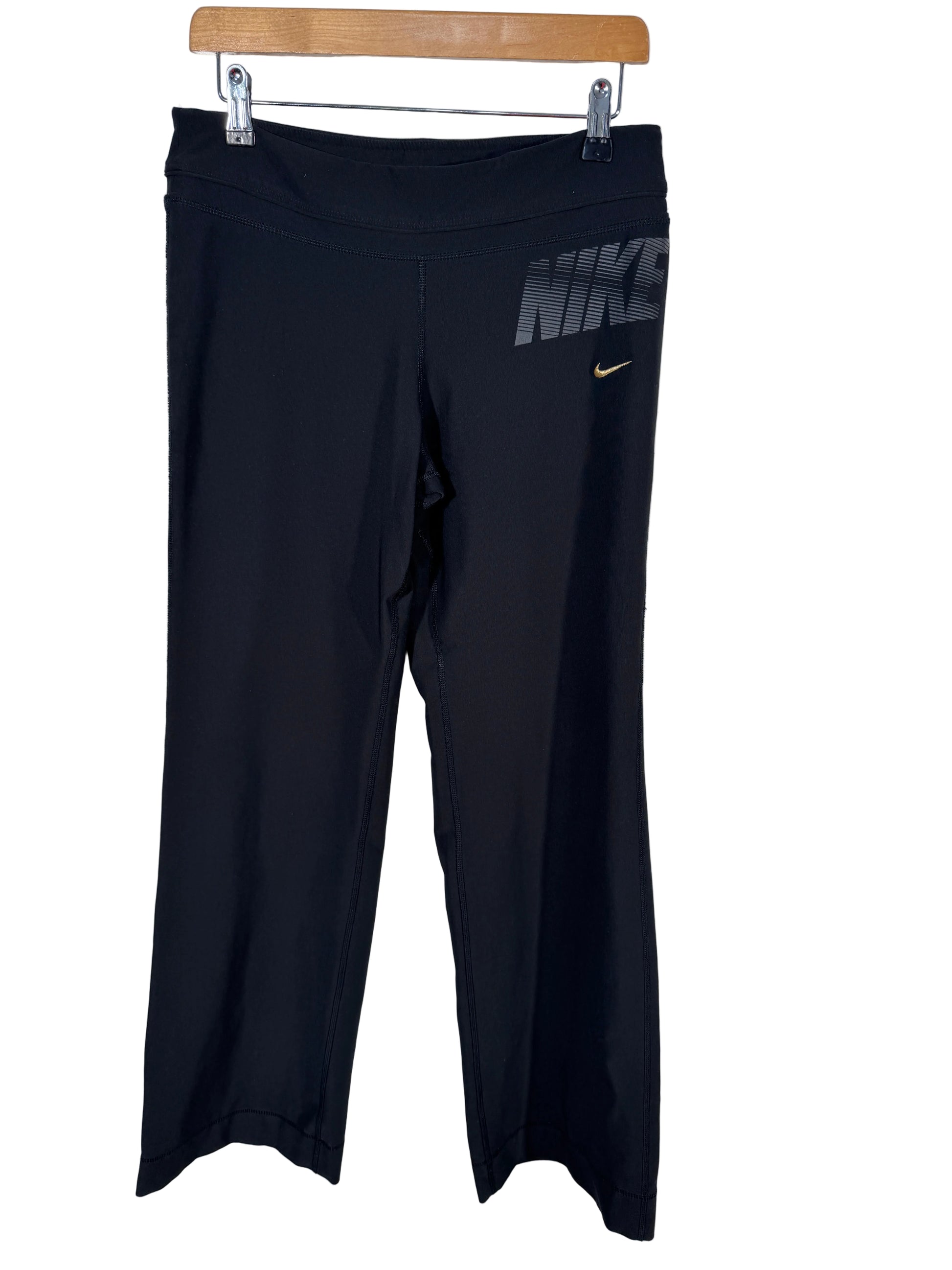 Pantaloni Nike marimea M dama