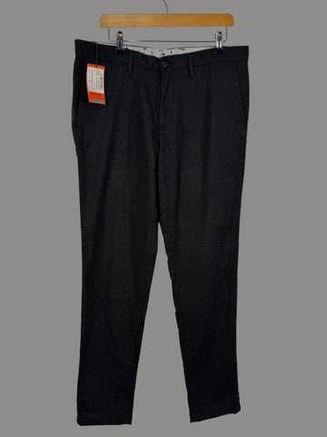Pantaloni Trussardi marimea 52 L barbat