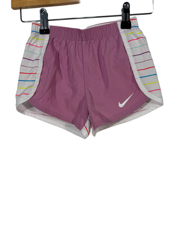 Pantaloni scurti Nike marimea 104-110 4-5 ani copii