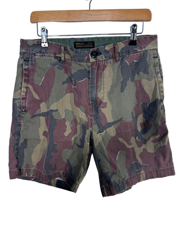 Pantaloni scurti/bermude Replay camuflaj marimea W30 barbat