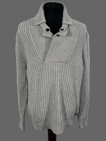 Pulover Hugo Boss 61% lana 39 bumbac marimea XL barbat