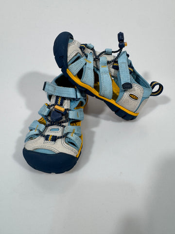 Sandale Keen marimea 25-26 copii
