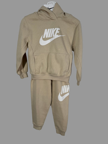 Trening Nike marimea 110-116 (5-6 ani) copii