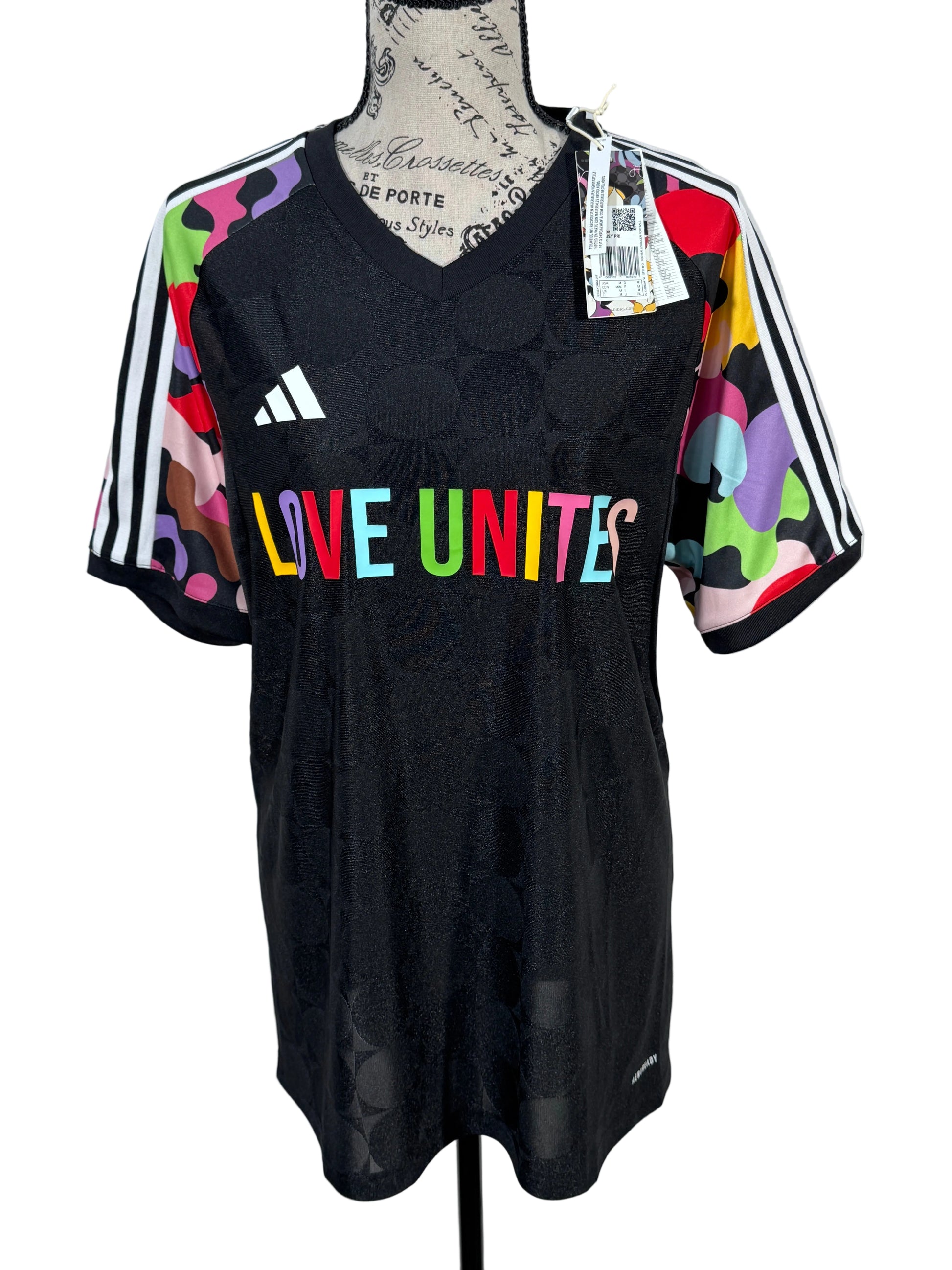 Tricou Adidas Originals Love Units Rich Mnisi marimea M barbat