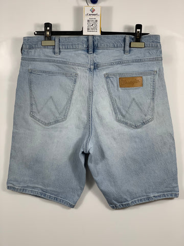 Pantaloni scurti de blugi Wrangler marimea 33 barbat